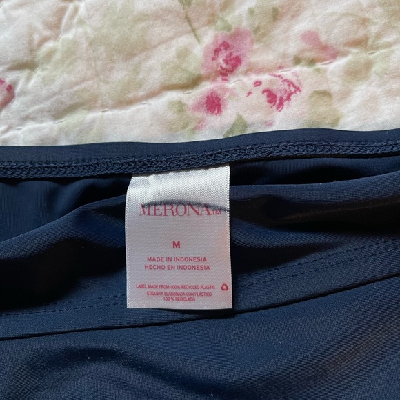 Merona short swim skirt - Picture 3 of 3